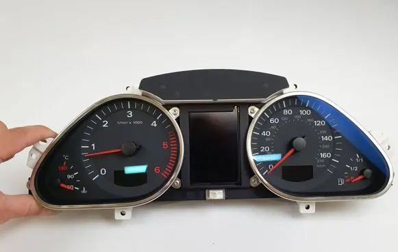 Audi A6 S6 C6 4F Speedometer (instrument cluster) 4F0920950 4F0920950R