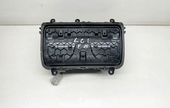 BMW 5 F10 F11 Cup holder front 9277262 82398001 3103104105
