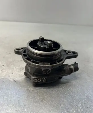 Vacuum pump