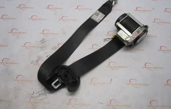 Volkswagen Golf VI Front seatbelt 1K4857705AJ