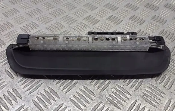 BMW 3 E46 Third/center stoplight 8386963