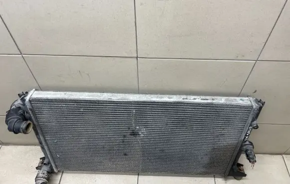 Volkswagen Sharan Coolant radiator 7M3121253B