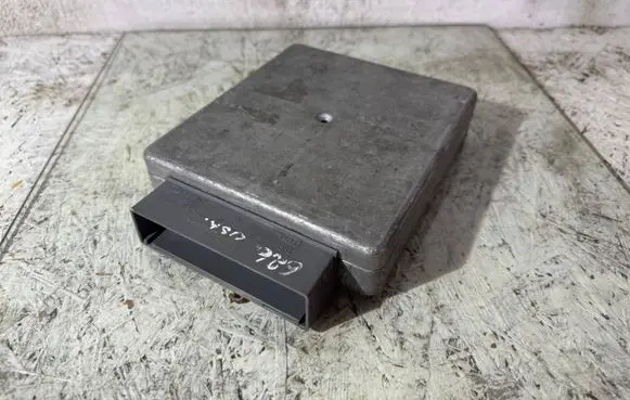 Mazda 626 Engine control unit/module KLM618881H F8FF12A650UH HS2VM0X7X46M