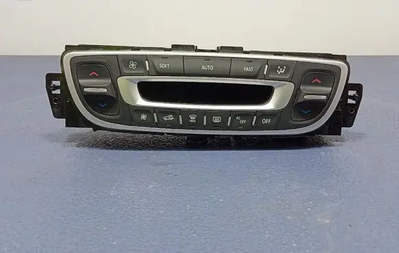 Renault Megane III Climate control unit 275103596R