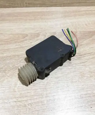 Mercedes-Benz Vito Viano W638 Fuel tank cap lock motor VITO2PDF10