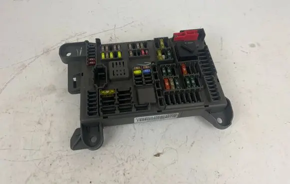 BMW X6 M Fuse module 518954021A 693168704