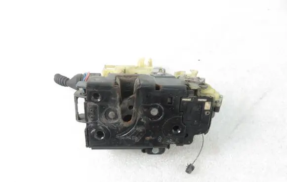 Seat Ibiza III (6L) Front door lock 3B1837016CC