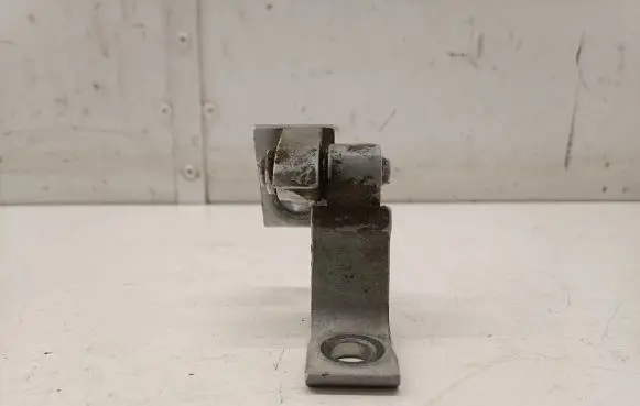 Audi A7 S7 4G Front door lower hinge 