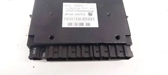 Volkswagen Touareg I Other control units/modules 7L6937049AF 05075611