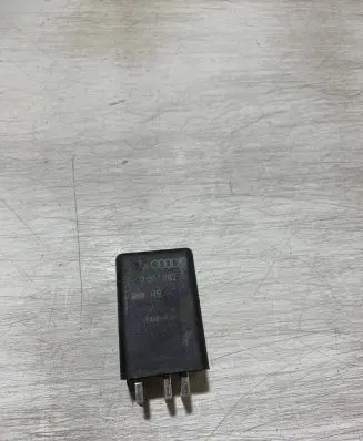 Audi A6 S6 C6 4F Glow plug pre-heat relay 4E0907282A