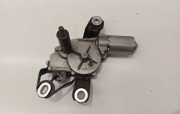 Volkswagen Touran II Rear window wiper motor 0390201216 5K6955711B