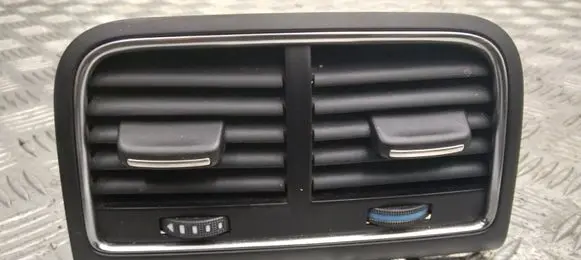 Audi Q5 SQ5 Rear air vent grill 8K0819203D