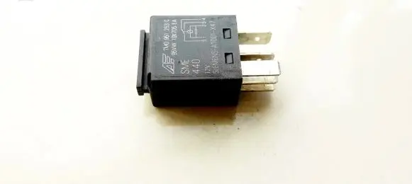 Seat Alhambra (Mk1) Other relay 7M0951253C 95VW10K705EA