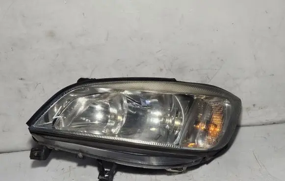 Opel Zafira A Headlight/headlamp 89100054