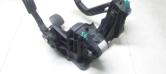 Renault Master III Accelerator throttle pedal 180101626r