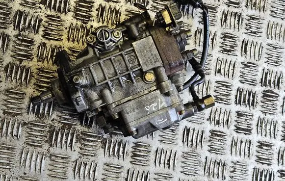 Fuel injection high pressure pump
