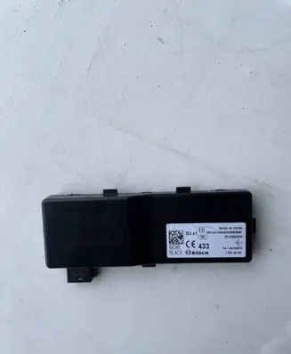Volkswagen Beetle A5 Antenna control unit 13503204