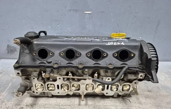 Opel Astra G Engine head 