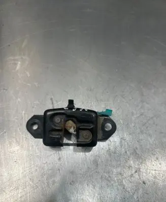 Nissan Navara D40 Tailgate lock latch 