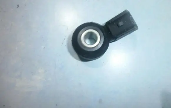 Ford Mondeo MK II Detonation knock sensor 
