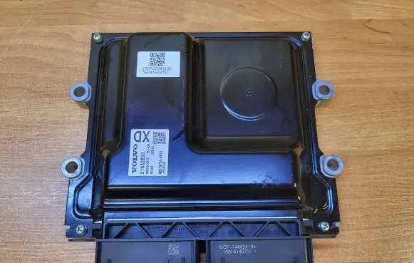 Volvo S80 Engine control unit/module 31452623 0000114772 MB2797009612