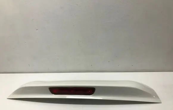 Tailgate/trunk spoiler