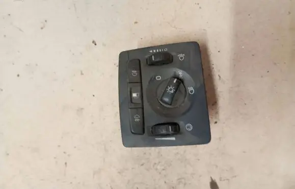 Volvo C30 Light switch 30739300 05W34T