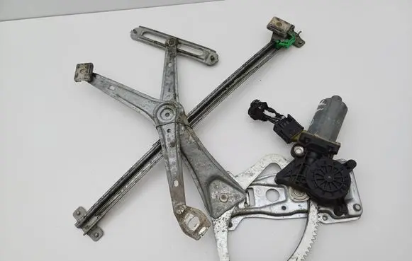 Mercedes-Benz E W210 Front door window regulator with motor 0130821708