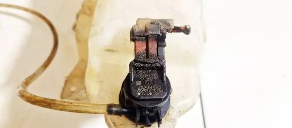Honda Civic Windscreen/windshield washer pump 0602105130