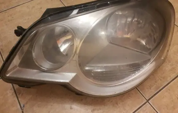 Volkswagen Polo IV 9N3 Headlight/headlamp 1EE24701901