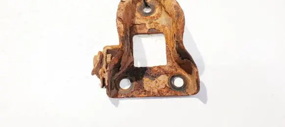 Subaru Forester SG Bracket in trunk/boot 