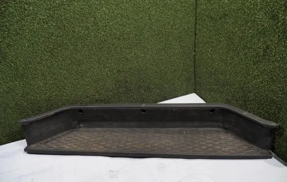 Iveco Daily 6th gen Front sill trim cover 5801862033 500331411