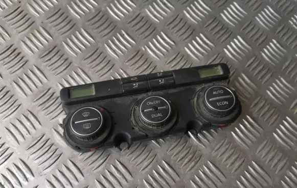 Volkswagen Touran I Climate control unit