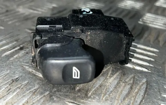 Volvo XC70 Electric window control switch 30658696 03129700 3580ASRLA