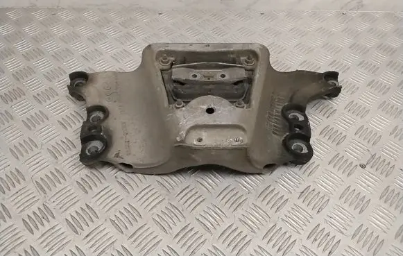 Audi A6 S6 C6 4F Gearbox mounting bracket 4F0399263