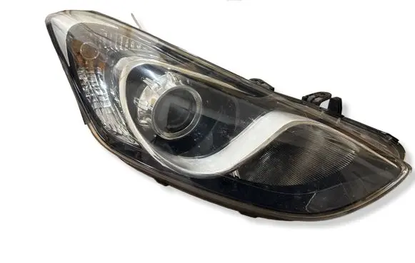 Hyundai i30 Headlight/headlamp 92102A6100