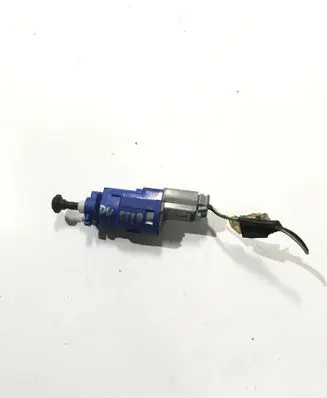 Dacia Duster Clutch pedal sensor 8200276359
