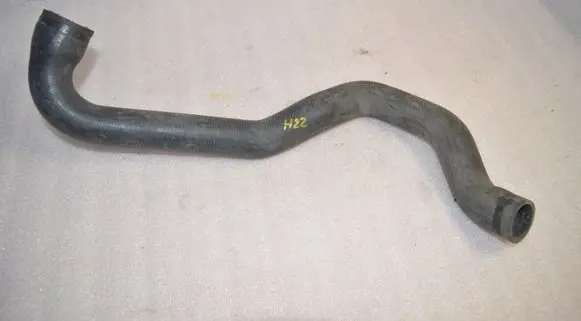 Mercedes-Benz C W202 Engine coolant pipe/hose A2025012782