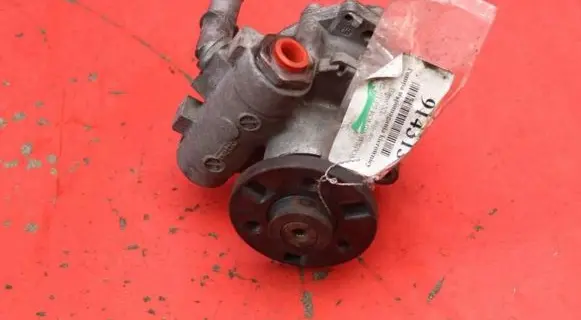 BMW X1 E84 Power steering pump 677924404