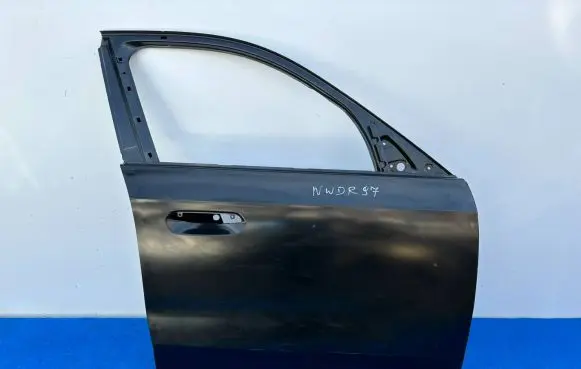 BMW X1 U11 Front door 6800242