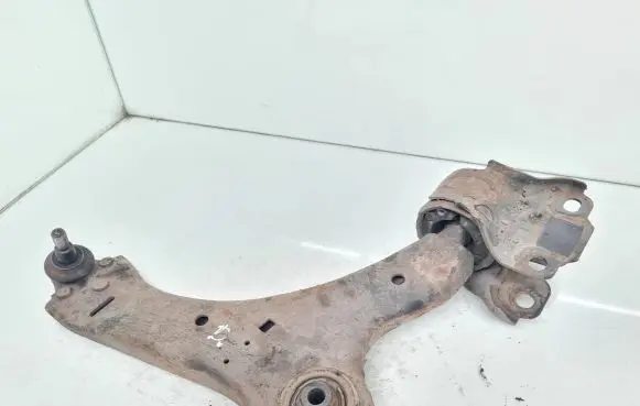 Ford Mondeo MK IV Front lower control arm/wishbone