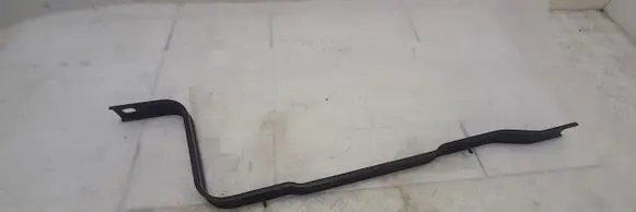 Fuel tank mounting bracket