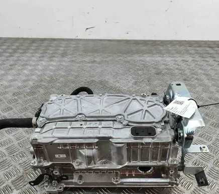 Toyota Prius xw60 Voltage converter inverter G920047321 2321005660
