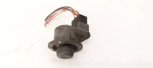 Wing mirror switch