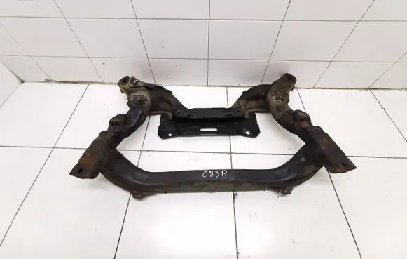 Mercedes-Benz E W211 Front subframe 0420565002