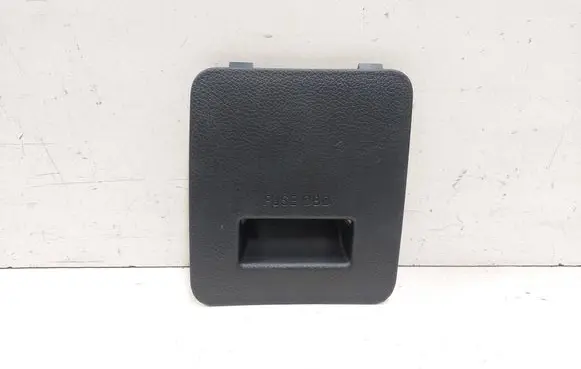 Hyundai i30 Fuse box cover K0HGD53202