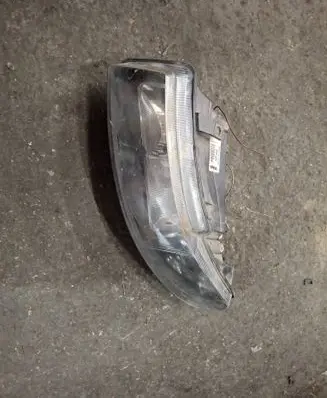 Seat Toledo II (1M) Headlight/headlamp 67742691