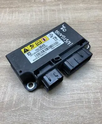 Opel Insignia A Airbag control unit/module 13503645