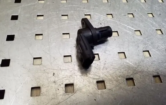KIA Sportage Camshaft position sensor 3930027400