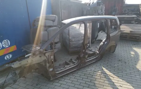 Rear quarter panel